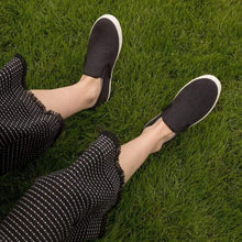 Load image into Gallery viewer, Womens - Baja Slip On Classic - Black