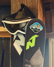 Load image into Gallery viewer, Ski VT